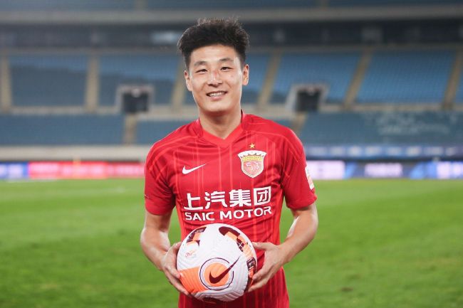 双乳被穿环调教成奴